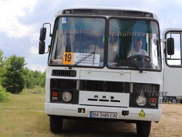 Перевозчик отказался возить людей на пляж новым автобусным рейсом №19