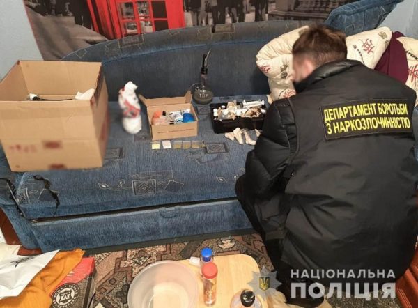 В Александрии полицейские обнаружили нарколабораторию (ФОТО)