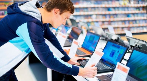 Как выбрать ноутбук перед покупкой: не переплачиваем за ненужные опции