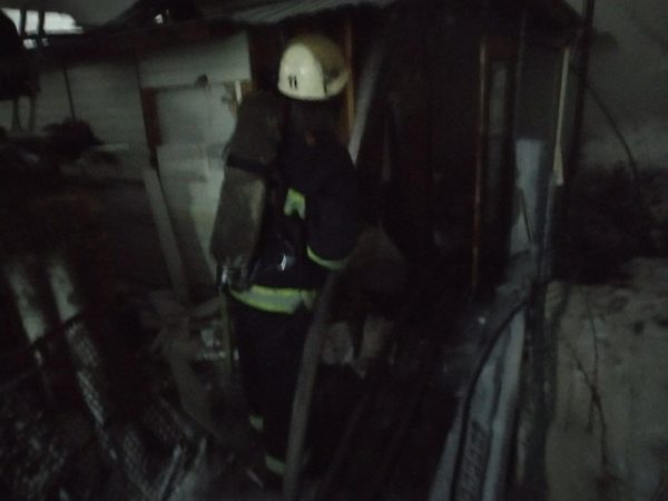В Александрии горела крыша жилого дома