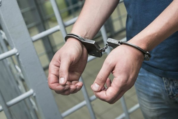 Александрийца, который признался в серии краж, приговорили к 4 годам лишения свободы и компенсации ущерба на сумму около 13 тыс. грн