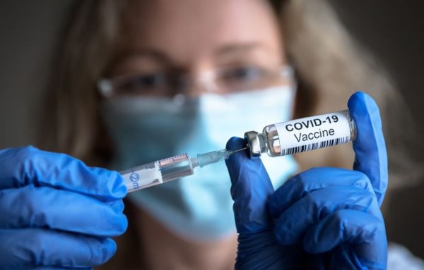 На этой неделе Кировоградская область получит новую партию вакцины против коронавируса. Кому сделают прививки?
