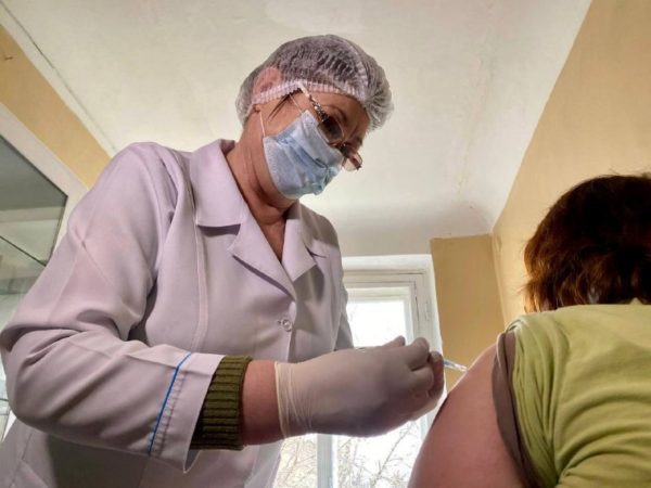 В Кировоградской области всех желающих старше 65 лет бесплатно вакцинируют против коронавируса