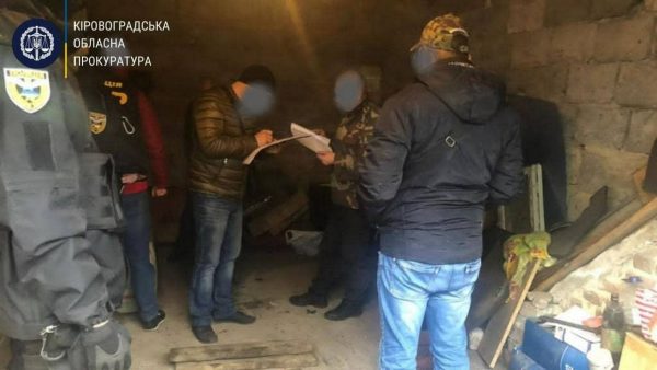 Работникам локомотивного депо сообщили о подозрении в хищении топлива «Укрзалізниці» на сумму более 200 тыс. грн