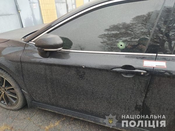 В Кировоградской области 65-летний водитель автомобиля Mercedes обстрелял Toyota