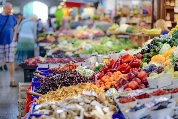 Сравнение цен на продукты питания в магазинах и рынках Александрии