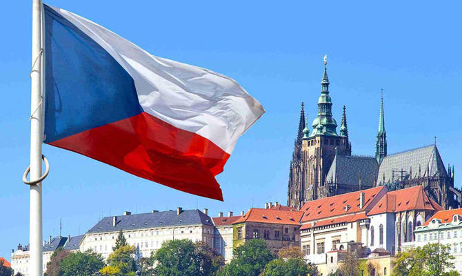 Работа для украинцев в Чехии: особенности, требования и условия