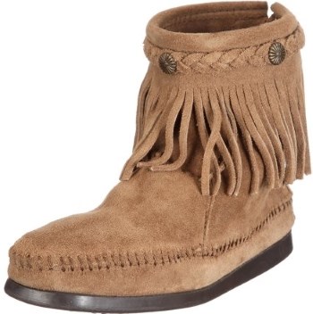 Minnetonka Women's 299 Back-Zip Boot Обзор