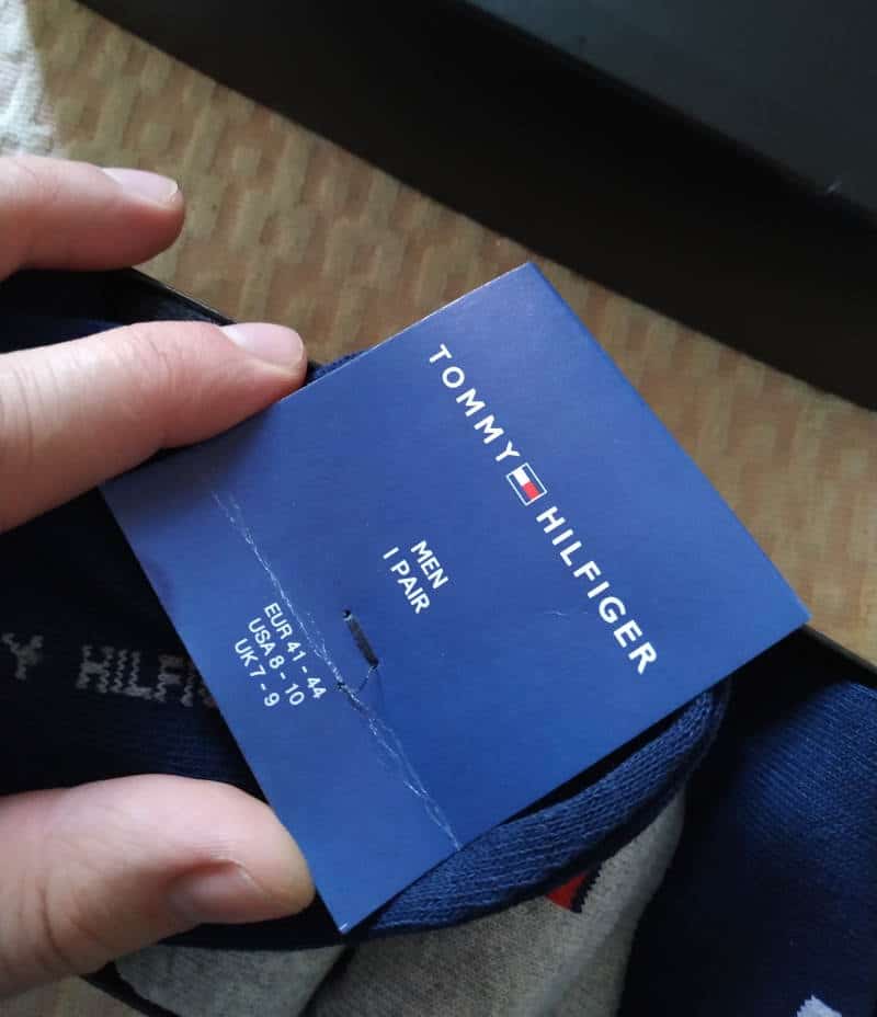 Наклейка на носки Томми Хилфигера
