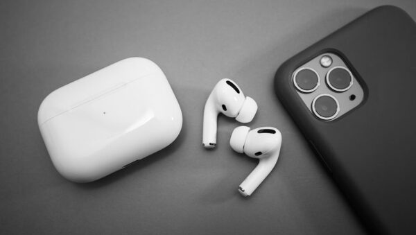 Выбираем наушники AirPods Pro в Украине. В чем разница от AirPods 3