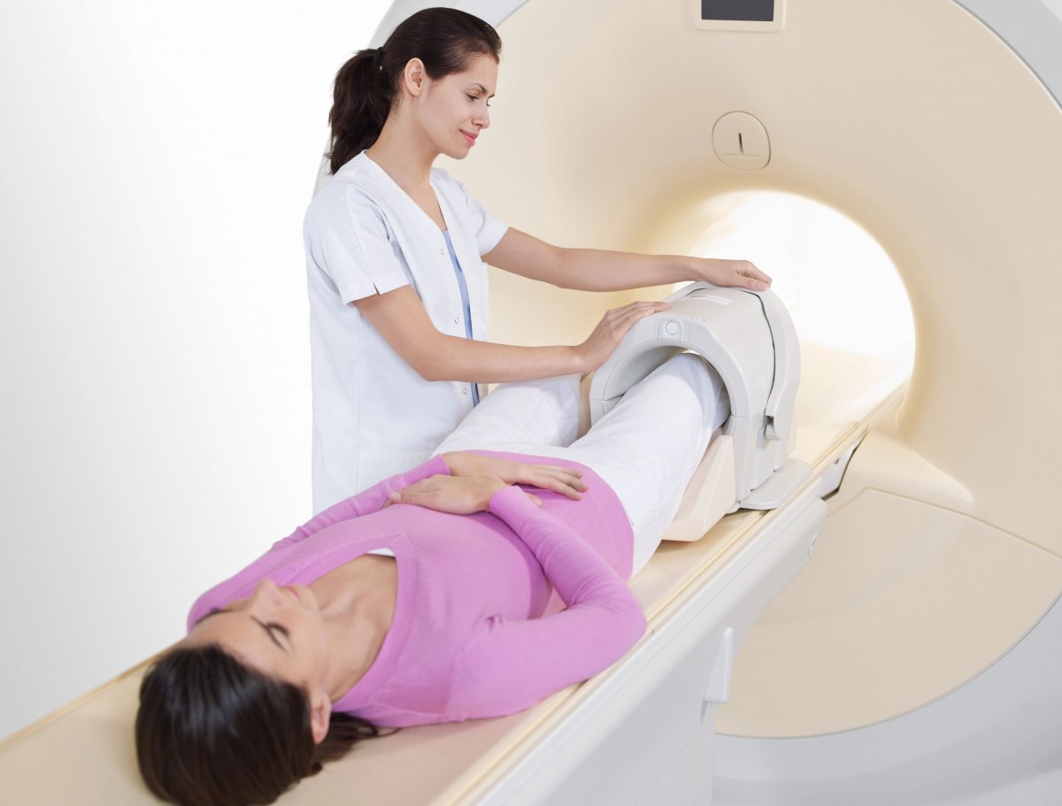 МРТ коленного сустава и позвоночника: цена, показания, преимущества