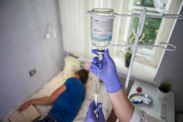 Комплексный подход к лечению алкоголизма: психотерапия и медикаментозное лечение